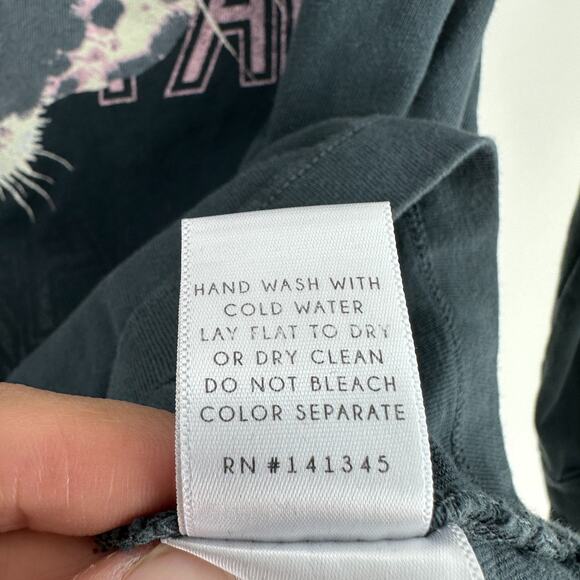 Daydreamer Def Leppard Womens Small Long Sleeve Graphic Tiger Tour Band Tee - Picture 8 of 11